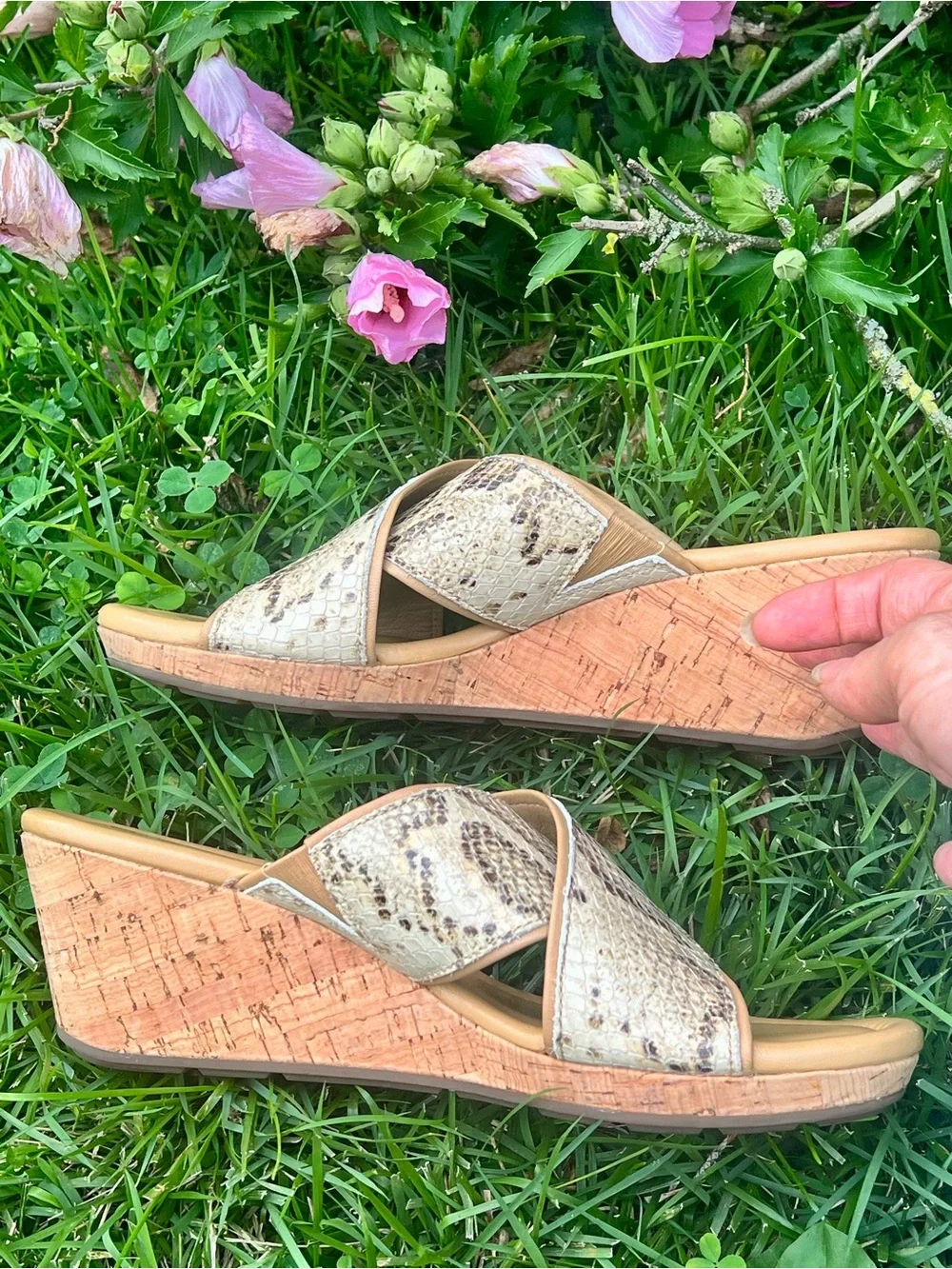Cole Haan Snakeskin snake 🐍 wedges cork cushioned comfort with Nike Technology 7